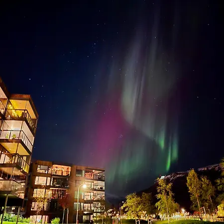 Apartamento Modern And Sentral Penthouse Tromsø Exterior foto