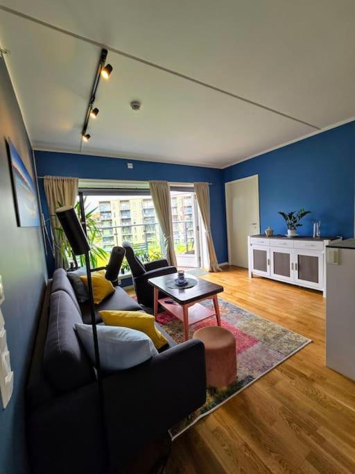 Modern And Sentral Penthouse Apartment Tromso