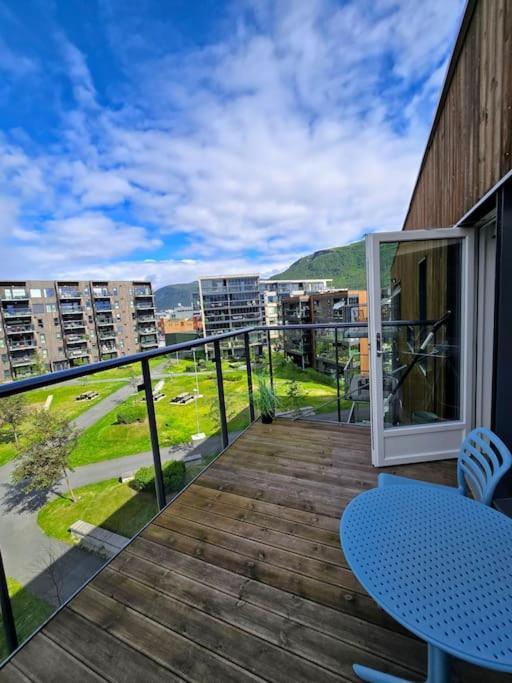 Modern And Sentral Penthouse Apartment *